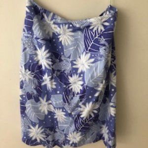 Lilly Pulitzer Size 4 Scalloped hem skirt never worn